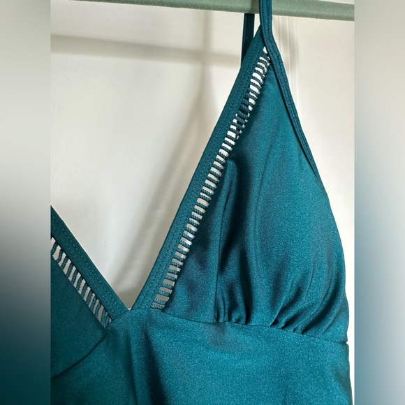 Emerald Teal Cupshe One Piece Swimsuit - Picture 3 of 8
